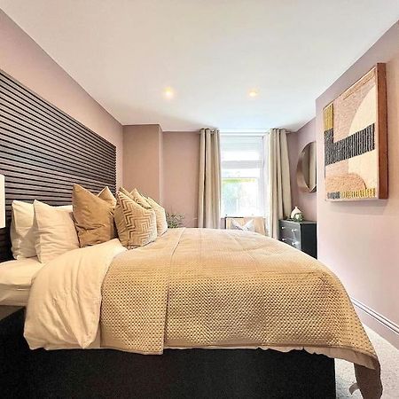 Fabulous Large Apartment In Great Location باث المظهر الخارجي الصورة